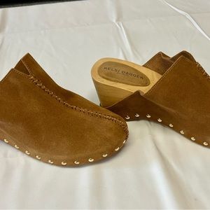 Kelsi Dagger Brooklyn clogs in Camel NBW size 9